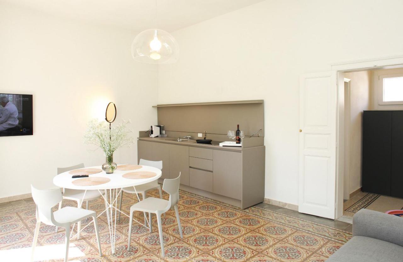 Versomare Room & Suite Valderice Bagian luar foto
