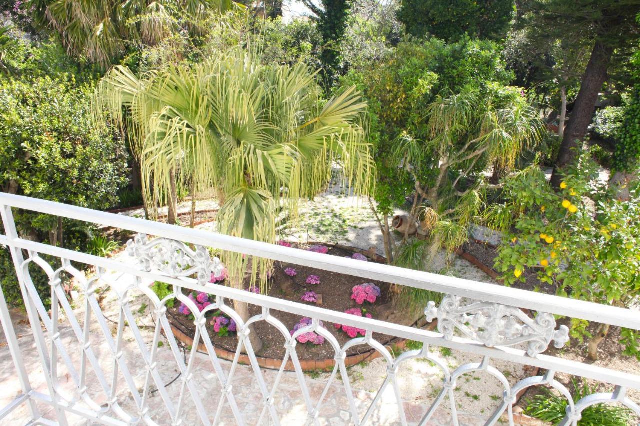 Versomare Room & Suite Valderice Bagian luar foto