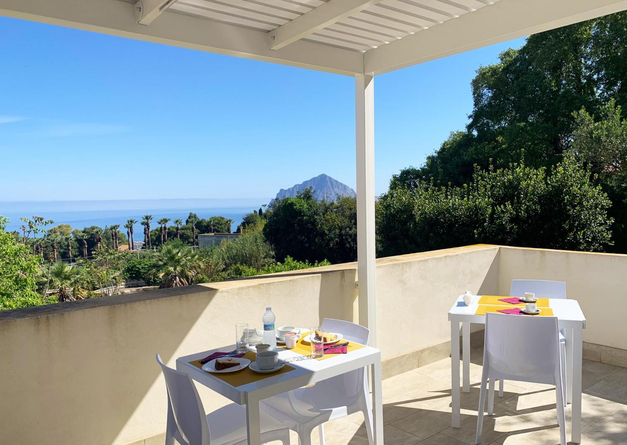 Versomare Room & Suite Valderice Bagian luar foto